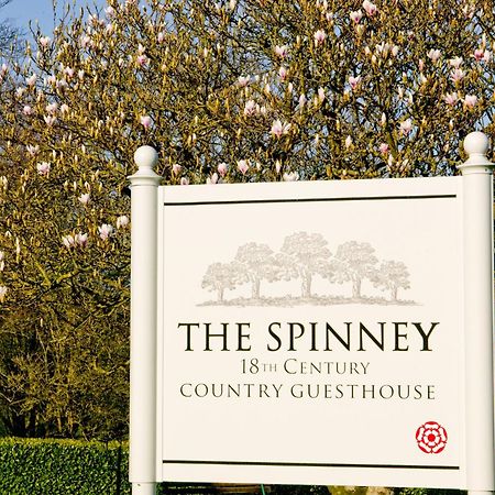 The Spinney Barnstaple Exteriör bild