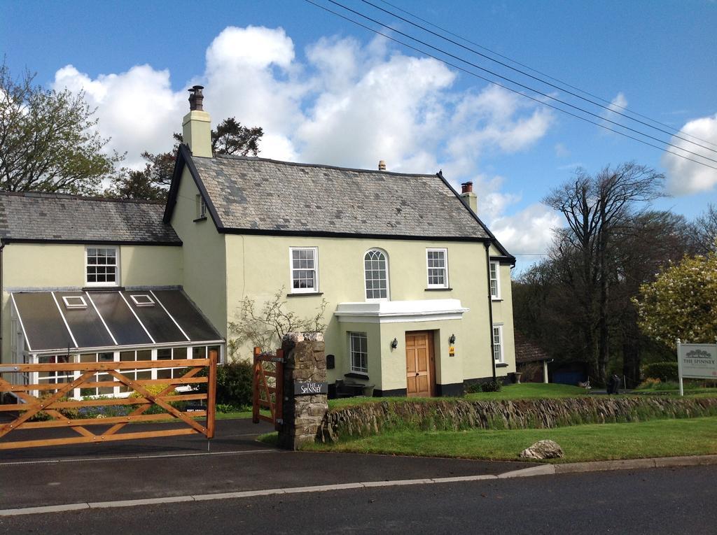 The Spinney Barnstaple Exteriör bild